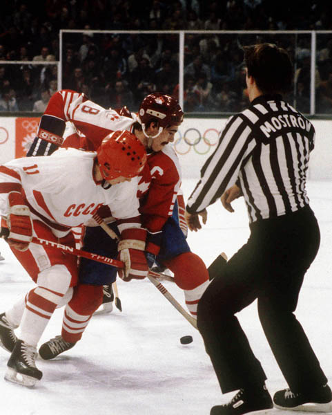 Canada's David Tippett (#8) takes a face-off during hockey action against the USSR at the 1984 Winter Olympics in Sarajevo. (CP PHOTO/ COA/O. Bierwagon )