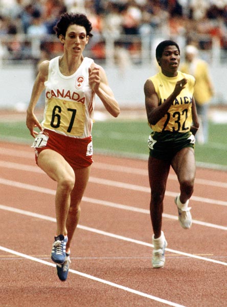 Canada's Patty Loverock (left) competes in an athletics event at the 1976 Olympic games in Montreal. (CP PHOTO/ COA/RW)