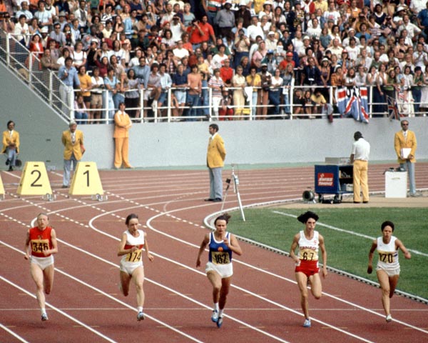 Canada's Patty Loverock (second from right)  competes in an athletics event at the 1976 Olympic games in Montreal. (CP PHOTO/ COA/RW)
