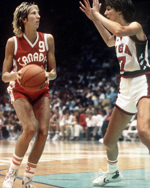 Canada's Alison Lang (left) looks for the basket during women's basketball action at the 1984 Olympic Games in Los Angeles. (CP PHOTO/COA/JM)