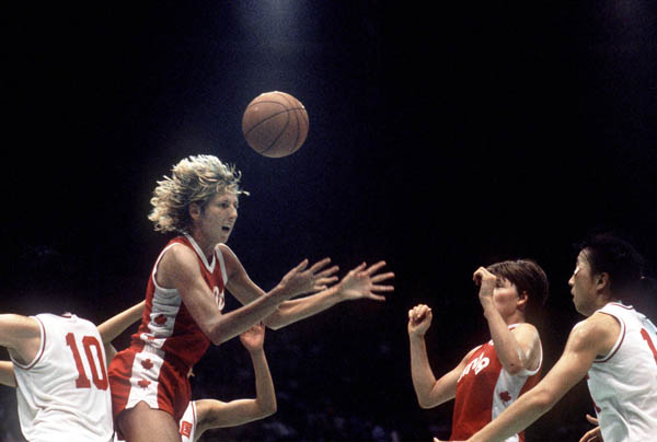 Canada's Alison Lang (left) participates in women's basketball action at the 1984 Olympic Games in Los Angeles. (CP PHOTO/COA/JM)