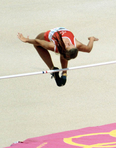 Canada's Connie Polman Tuin competes in an athletics event at the 1984 Olympic games in Los Angeles. (CP PHOTO/ COA/JM)