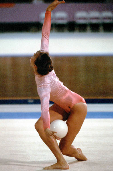 Canada's Adrienne Dunnett competes in a rythmic gymnastics event at the 1984 Olympic games in Los Angeles. (CP PHOTO/ COA/ Crombie McNeil)