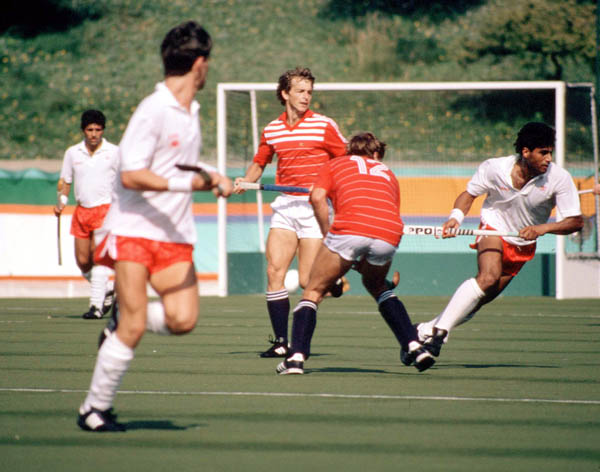 Canada's Satinder Chohan (right) plays field hockey at the 1984 Los Angeles Olympic Games. (CP Photo/ COA/ Ted Grant)