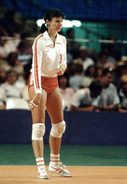 Canada's Caroline Cote competes in the women's volleyball event at the 1984 Los Angeles Summer Olympic Games. (CP PHOTO/COA/Scott Grant)