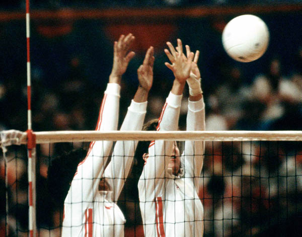 Canada's Dianne Ratnik (right) competes in the women's volleyball event at the 1984 Los Angeles Summer Olympic Games. (CP PHOTO/COA/Scott Grant)