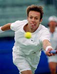 Sbastien Lareau du Canada participe  l'preuve de tennis aux Jeux olympiques de Sydney de 2000. (Photo PC/AOC)