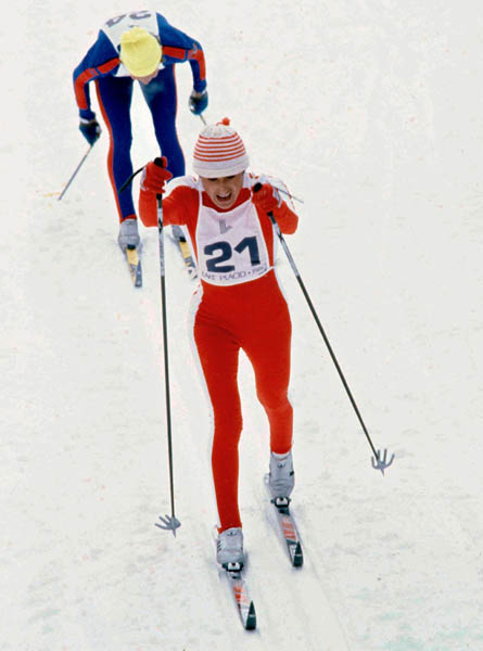 Canada's Shirley Firth (21) participates in the cross country ski event at the 1980 Winter Olympics in Lake Placid. (CP PHOTO/COA)