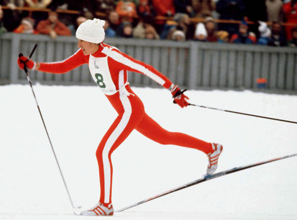 Shirley Firth du Canada participe  l'preuve de ski de fond aux Jeux olympiques d'hiver de Lake Placid de 1980. (PC Photo/AOC)