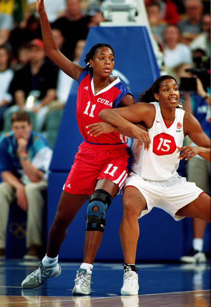 Canada's Tammy Sutton-Brown (15) participates in basketball action at the Sydney 2000 Olympic Games. (CP PHOTO/ COA)
