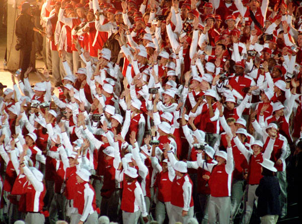 Canada Olympic athletes participate in the opening ceremonies at the 2000 Sydney Olympic Games. (CP PHOTO/ COA)
