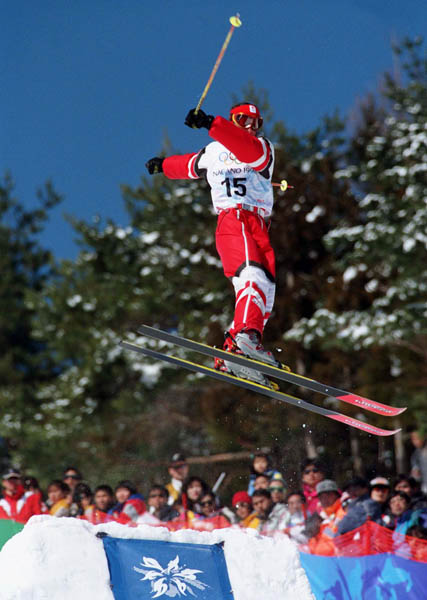Canada's Tammy Bradley competes in aerials during the freestyle ski event at the 1998 Nagano Winter Olympic Games. (CP Photo/ COA/Mike Ridewood)