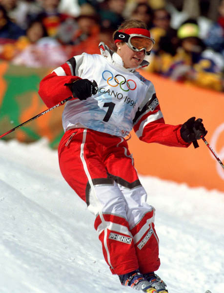 Canada's Ann Marie Pelchat competes in the freestyle ski moguls event at the 1998 Nagano Winter Olympic Games. (CP Photo/ COA/Mike Ridewood)