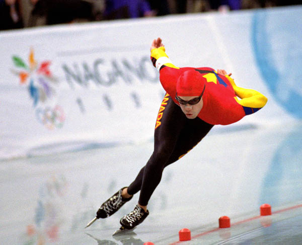 Canada's Kevin Overland competes in the long track speed skating event at the 1998 Nagano Winter Olympic Games. (CP Photo/ COA/ Scott Grant)