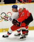 Canada's Rod Brind'Amour (17) competes in hockey action against Sweden at the 1998 Winter Olympics in Nagano. (CP Photo/COA/ F. Scott Grant)