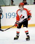 Canada's Geraldine Heaney (91) competes in women hockey action against the United States at the 1998 Nagano Winter Olympics. (CP PHOTO/COA/Mike Ridewood)