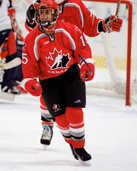 Canada's Danielle Goyette competes in the women hockey action at the 1998 Nagano Winter Olympics. (CP PHOTO/COA/Mike Ridewood)