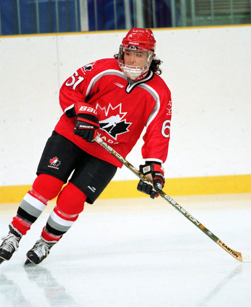 Canada's Vicky Sunohara (61) competes in women hockey action at the 1998 Nagano Winter Olympics. (CP PHOTO/COA/Mike Ridewood)