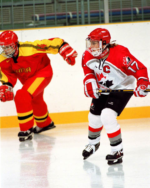 Canada's Stacy Wilson (17) competes in women hockey action against China at the 1998 Nagano Winter Olympics. (CP PHOTO/COA/Mike Ridewood)