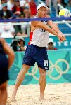 Mark Heese du Canada participe  un tournoi de volleyball de plage aux Jeux olympiques d'Atlanta de 1996. (Photo PC/AOC)