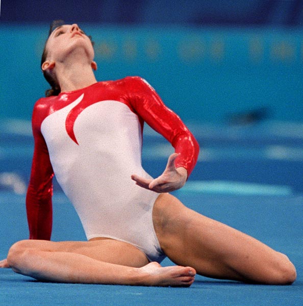 Canada's Lise Leveille performs her floor routine at the 2000 Sydney Olympic Games. (CP Photo/ COA)