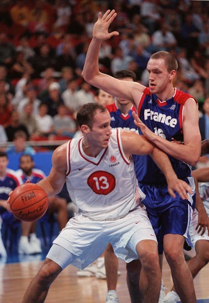 Canada's Pete Guarasci playing for the mean's basketball team at the 2000 Sydney Olympic Games. (CP Photo/ COA)