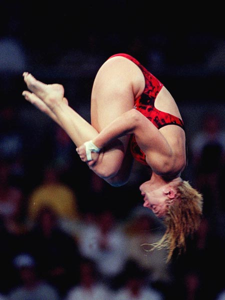 Canada's Emilie Heymans performs a dive during the Sydney 2000 Olympic Games(CP PHOTO/ COA)