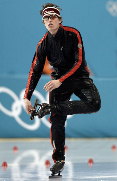 Canadian long-track speed skater Jeremy Wotherspoon  cleans his skates prior to his 500-metre in Salt Lake City, Utah Tuesday Feb. 12, at the 2002 Winter Olympic Games. (CP Photo/COA/Andre Forget)