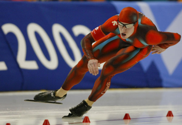 Canadian speed skater Jeremy Wotherspoon skates round a corner during the Mens 1000 meter in Salt Lake City, Utah Saturday Feb. 16, at the 2002 Winter Olympic Games.   (CP Photo/COA/Andre Forget)