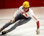 Nathalie Lambert du Canada participe  une preuve de patinage de vitesse courte piste aux Jeux olympiques d'hiver d'Albertville de 1992. (Photo PC/AOC)