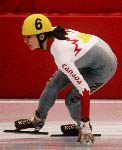 Nathalie Lambert du Canada participe  une preuve de patinage de vitesse courte piste aux Jeux olympiques d'hiver d'Albertville de 1992. (Photo PC/AOC)