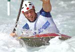 Le canadien David Ford d'Edmonton lors de la demi-finale de kayak slalom aux Jeux olympiques  Athnes le vendredi 20 aot 2004.  Ford a termin au quatrime rang  la finale de l'preuve. (CP PHOTO)2004(COC-Mike Ridewood)
