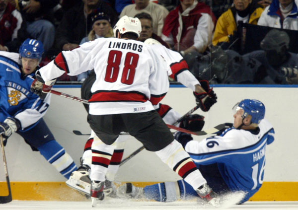 Team Canada Eric Lindros during the game against Finland Feb. 20, at the 2002 Olympic Winter Games in Salt Lake City. The final score was 2-1. (CP Photo/COA/Mike Ridewood).