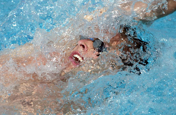 Canada's Nathaniel O'Brien of Victoria in 200-metre backstroke action during qualifying heats at the 2004 Summer Olympics in Athens, Greece, Wednesday, August 18, 2004. O'Brien placed 10th overall and advanced to the semifinals. (CP PHOTO/COC/Mike Ridewood)