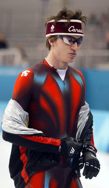 Canadian long-track speed skater Jeremy Wotherspoon gets ready for his 500-metre in Salt Lake City, Utah Tuesday Feb. 12, at the 2002 Olympic Winter Games. (CP Photo/COA/Andre Forget).