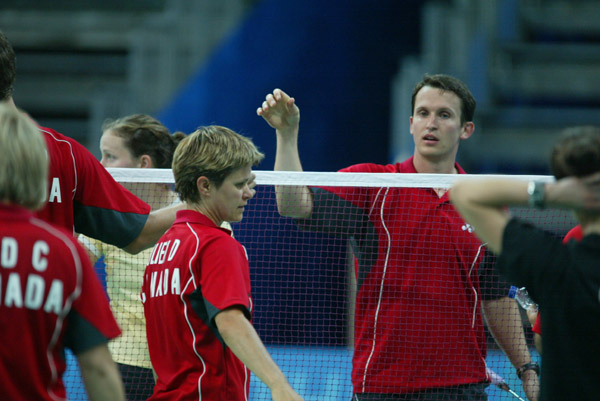 Members of the 2004 canadian badminton team during a practice in Athens for the Olympic Games. (CP PHOTO)2004(COC-Mike Ridewood)